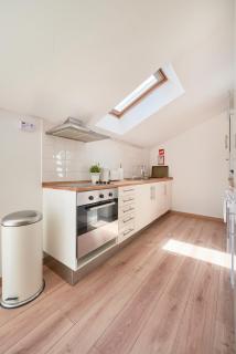 Sunny Apartment with Terrace.River view! - Lissabon - 3