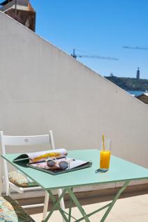 Sunny Apartment with Terrace.River view! - 2