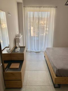 Eleusis Luxury Flat park in yard - Eleusis - 1