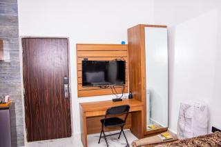 NIFEWAT APARTMENT leed studio apartment with gym, Netflix and WiFi - Abuja - 9