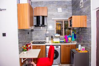 NIFEWAT APARTMENT leed studio apartment with gym, Netflix and WiFi - Abuja - 6