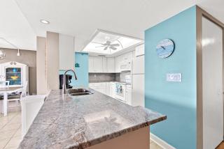 Relax and Chill Beachside Condo - Daytona Beach - 9