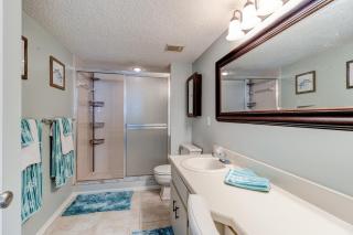 Oceanfront Sunrise 2 Bed 2 Bath Condo with Pool - Ormond Beach - 2