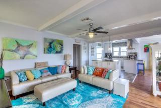 Three Oars Beach Bungalow - Daytona Beach - 0