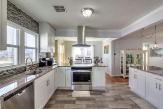 Three Oars Beach Bungalow - Daytona Beach - 8