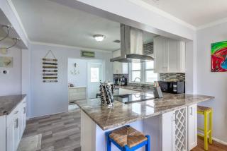 Three Oars Beach Bungalow - Daytona Beach - 3
