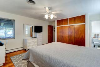 The Good Ole Days King Bed Pet Friendly - 8