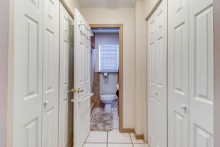 Good Old Days Cottage King Bed Pet Friendly - Daytona Beach - 9