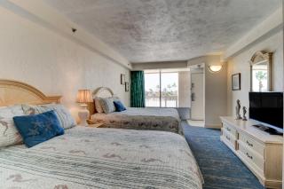 Oceanfront with Kitchen and Wifi Sleeps 6 - Daytona Beach - 1