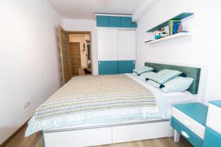 Pentha Apt - Stylish and Spacious 2-Bedroom Apartment near Coresi Mall - Braşov - 8