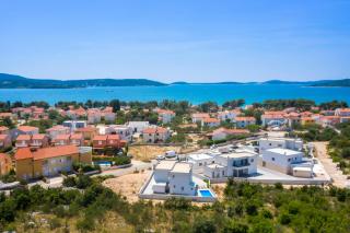 Holiday house Mareta - outdoor swimming pool, 4 bedrooms, WIFI - Jadrija - 4