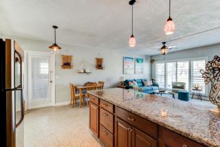 3 Bed 2 Ba Wifi Kitchen Walk to Beach FirePit - Daytona Beach - 4