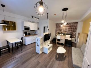 Casa Armeana Studios - Iaşi - 0