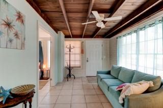 The Gypsy Mermaid 3 Bed Ginormous Yard - Daytona Beach - 6