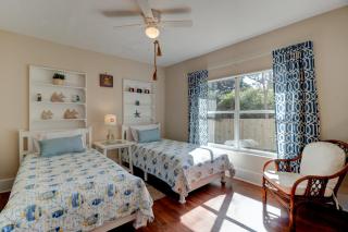 The Gypsy Mermaid 3 Bed Ginormous Yard - Daytona Beach - 2