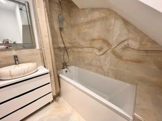 Luxurious double bedroom, ensuite with free Wifi. - Oxford - 7