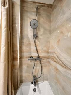 Luxurious double bedroom, ensuite with free Wifi. - Oxford - 6