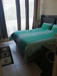 Mariena Glen apartment 34- 3 bedroom beach house - 4