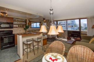 Diamond Head Beach Hotel - Honolulu - 9