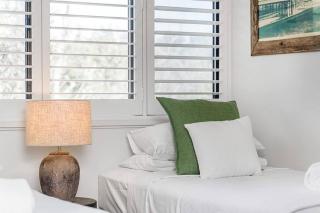 The Sunset Lounge- Directly opposite Clarkes Beach - Byron Bay - 8
