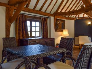 Barn Suite - Beaconsfield - 6