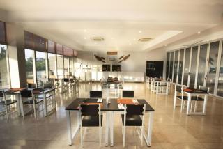 Cassowary Hotel - - 4