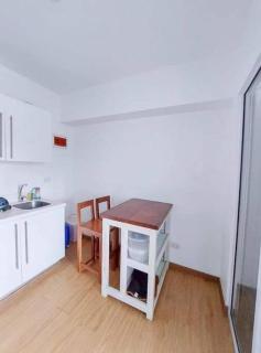 Cozy Condo near Main Central Business Districts - Manila - 4