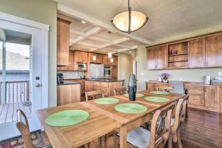 Incredible Oregon Retreat with Private Hot Tub! - The Dalles - 3