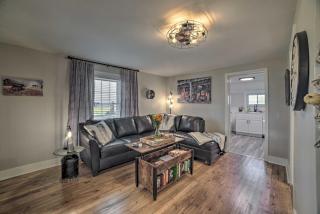 Lovely Pembroke Retreat with Beautiful Patio! - Oak Grove - 8