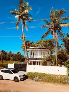 Theeraa Beach Villa in Cherai - Cherai Beach - 3
