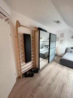 105 QM neues klimatisiertes Appartment für Familien Privater Parkplatz - Chemnitz - 1