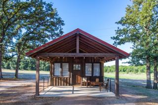 The Bobwhite Cabin 15MIN to Magnolia Baylor - - 0