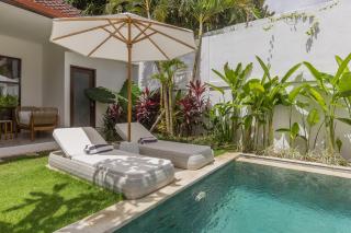 Charming 3 Bedrooms Villa Beach Walking Distance - Seminyak - 4