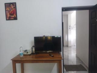 Jayuz Homestay & Foodies - Kozhikode - 1