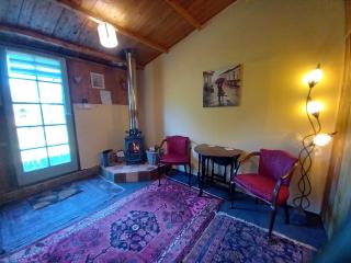 Adorable Hideaway with log fire and incredible views - Robertsbridge - 2