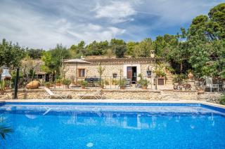 CAN PULIT - finca romántica para 2 con piscina y vistas en Selva Mallorca - El Port de la Selva - 0