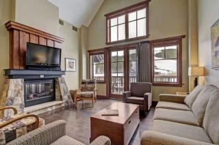 Expansive 4 Bedroom Ski In, Ski Out One Ski Hill Residence Located At The Base Of Peak 8 With Beautiful Views - 7