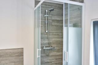 Maddison House, Beautiful new renovated 5bed house - 2