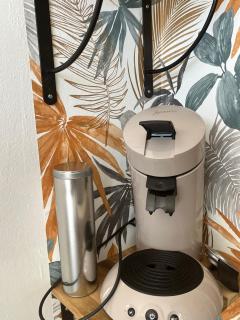 AU COEUR DU CENTRE VILLE DE LA ROCHELLE AU CALME AVEC STATIONNEMENT GRATUIT - 8