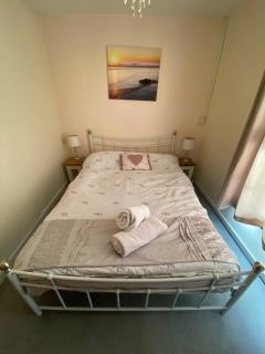 Carlton Cottage Country Retreat - Perfect for Ipswich - Aldeburgh - Southwold - Thorpeness - Sizewell B - Sizewell C - Sleeps 13 - Little Glenham - 4