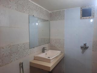Royal Fort Executive Hotel Gulberg - Lahore - 9