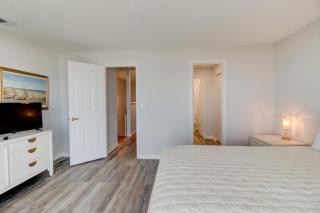 Yellow Sunshine Oceanfront Townhouse, Private Balcony - Ponce Inlet - 7