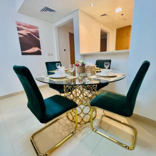 Luxurious Apartment 1BR Opp Burj Khalifa - Dubai - 5