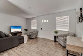 Coquina Cabana with fenced yard and adorable decor - South Daytona - 9