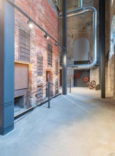 Brewery District 2-Story 2BR Apt Near Fiserv with Rooftop, Gym, and Parking - 1