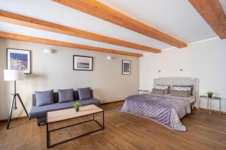 Enjoy Old Town vibes in 1716 Laipu Residence with 4 stylish Apartments and 1 Penthouse - Riga - 2