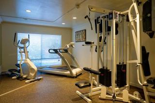 Best Western Plus Garden Court Inn - Fremont - 8