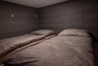 Marathon Noclegi - 9