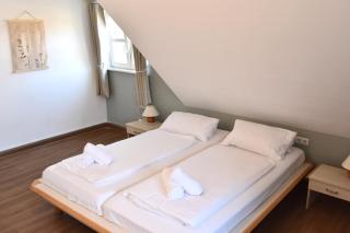 Schöne 54qm 2 Zimmer Ferienwohnung 1-4 Personen an der Kreptitzer Heide auf Rügen - Wandern Fahrradfahren und Meer - Dranske - 1