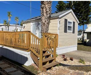 Woody's By The Lake LLC - Sebring - 9